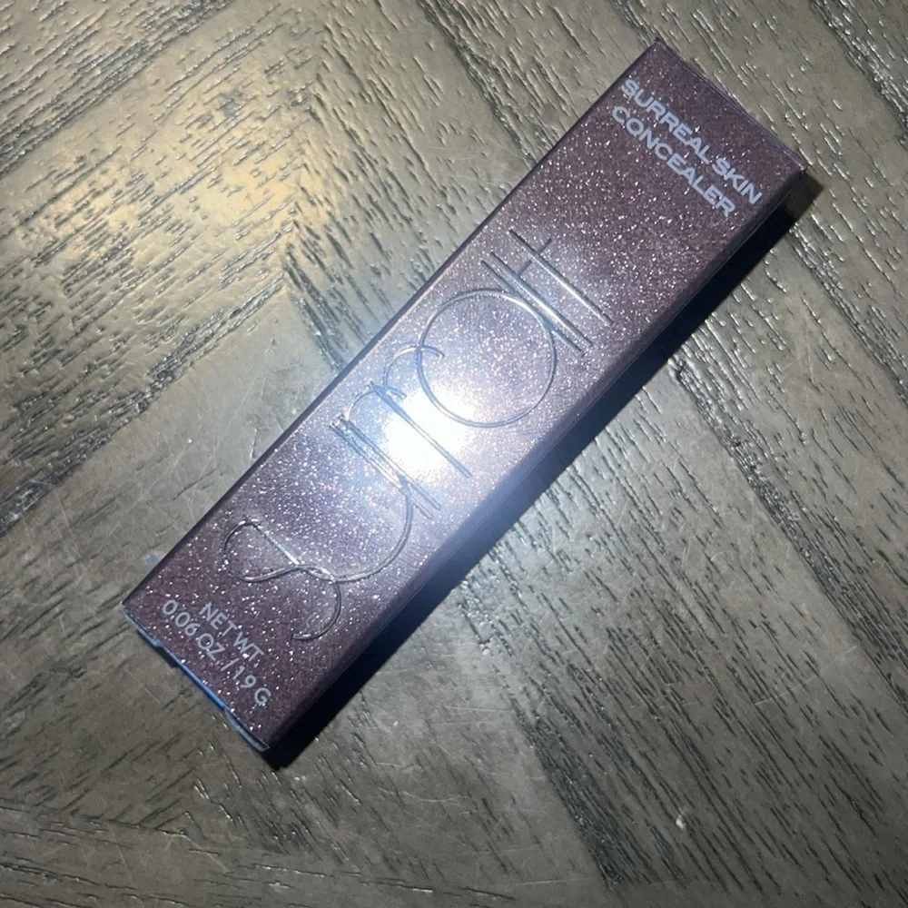 Surratt Surreal Skin Concealer Shade 8 | Deep Skintones With Warm Undertones